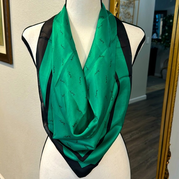 Authentic YSL silk scarf - Picture 2 of 10